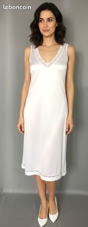 Lot De 10 Combinaisons Nylon + 1 Déshabillé - Occasion Bon État, Tailles 40 à 48