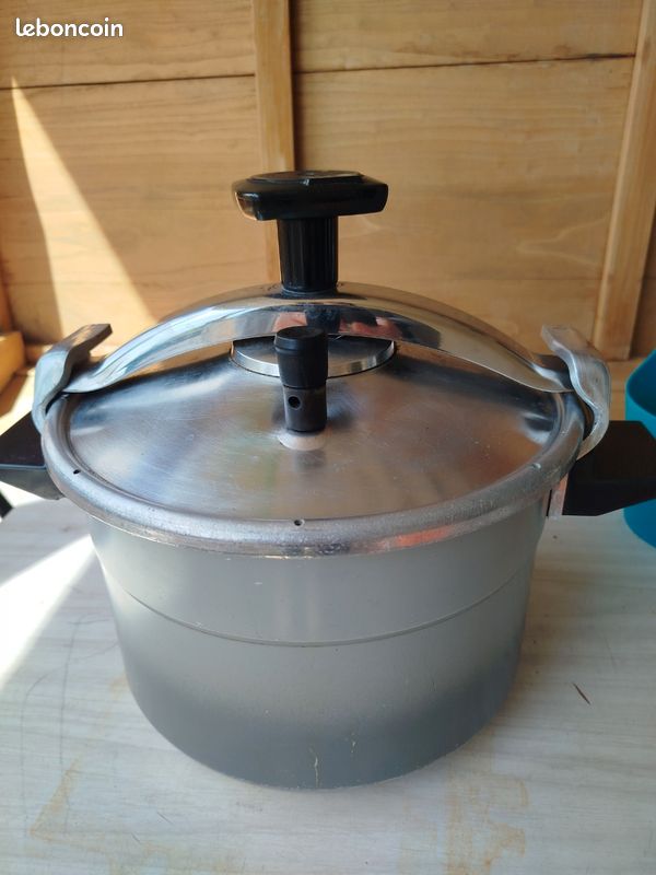 Grande cocotte minute aluminium - Équipements pour restaurants & hôtels