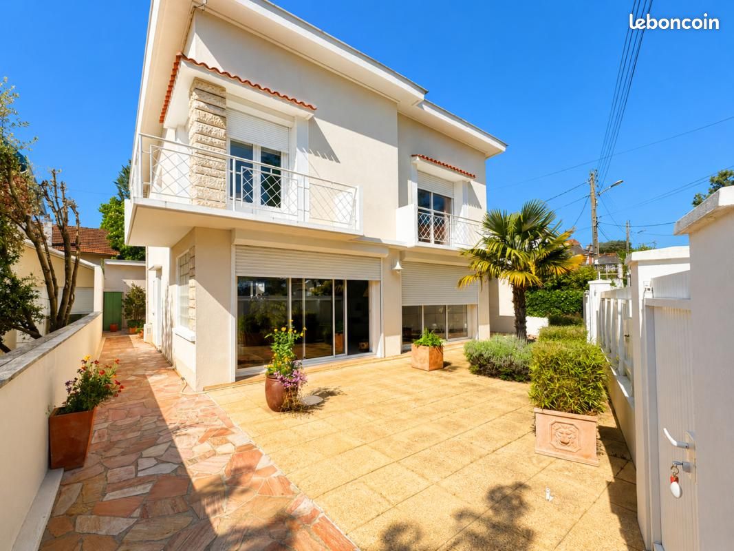 Maison 7 pièces 180 m² · à Royan · 180 m² · 398 000 €