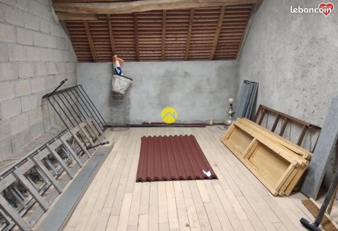 https://img.leboncoin.fr/api/v1/lbcpb1/images/27/7a/73/277a73328830be6116dc6054552dab3417b8d4eb.jpg?rule=ad-image