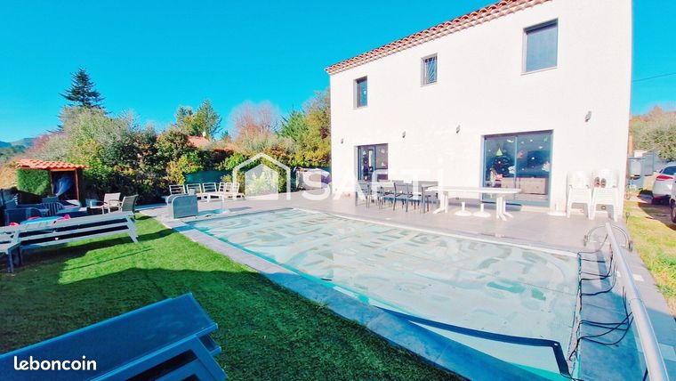 Maison 7 pièces 140 m²