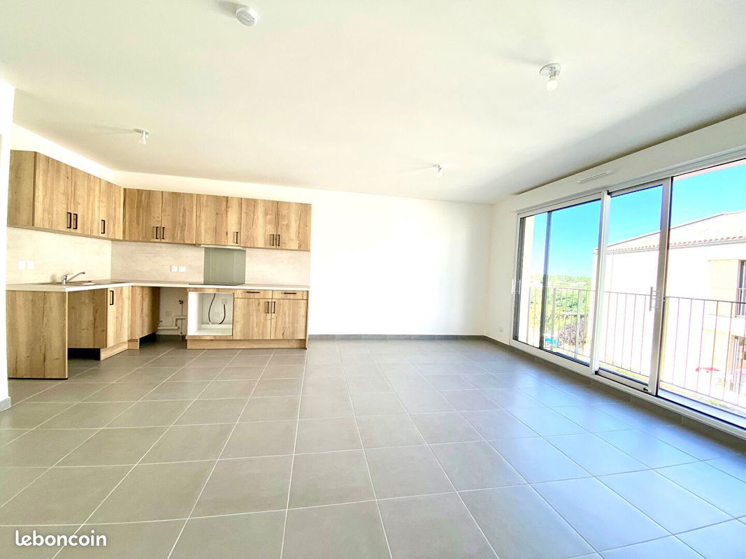 Appartement 2 pièces 49 m² · à Saint-Cannat · 49 m² · 870 €/mois