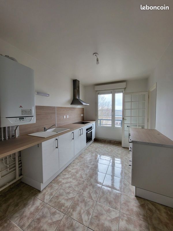 Appartement a louer chalons-en-champagne - 3 pièce(s) - 92 m2 - Surfyn