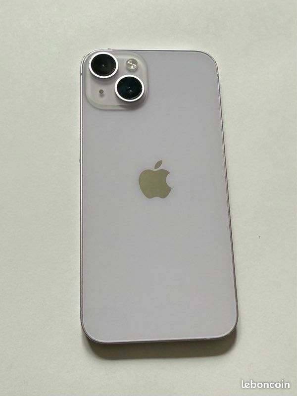 IPhone 14 mauve et coque Rhinoshield noire (image 5)