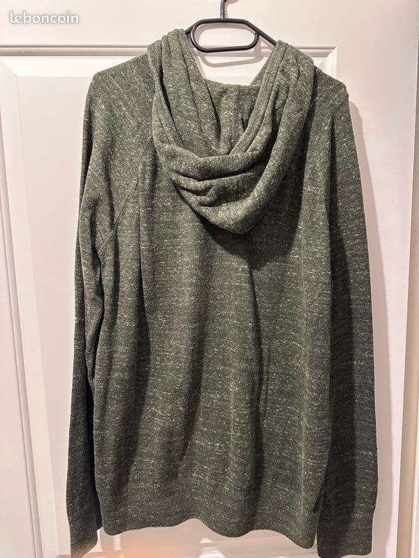 Pulls avec Capuche (image 2)