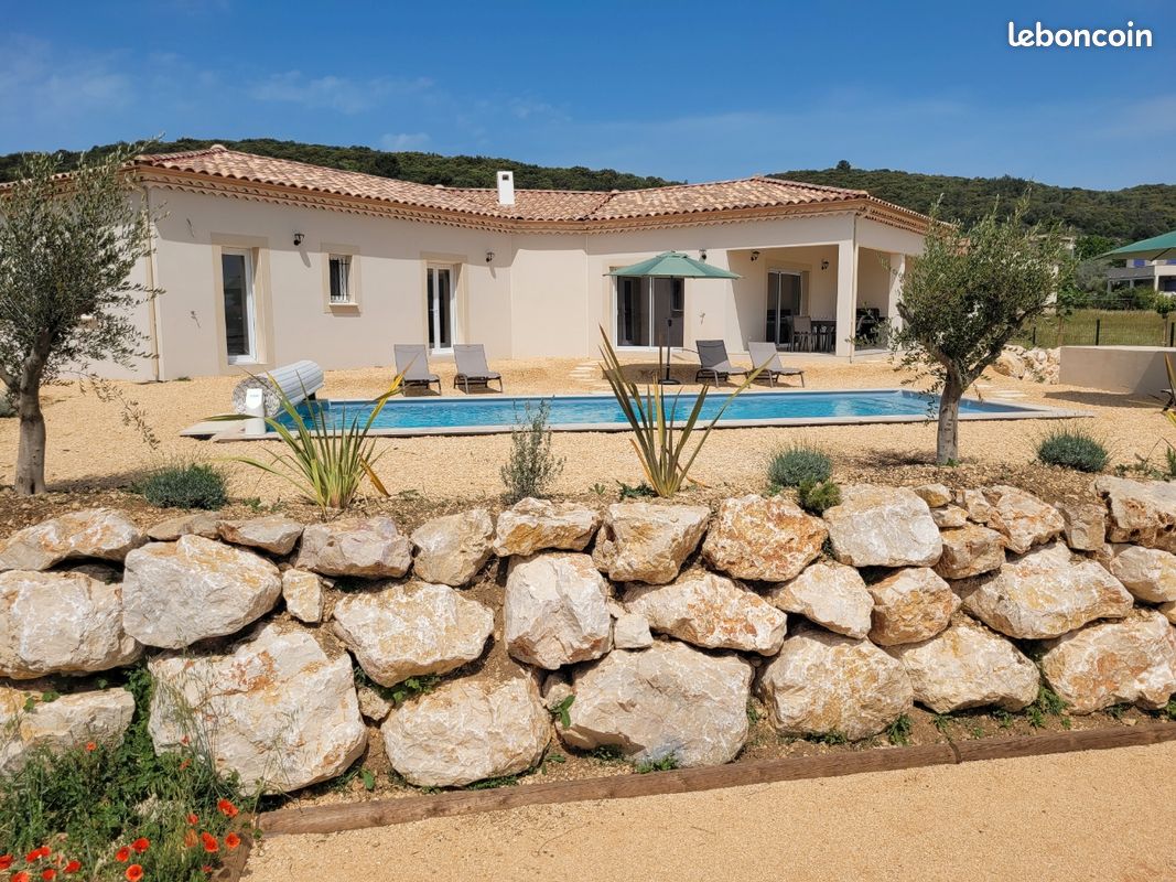 Maison 6 pièces 174 m² · à Saint-Privat-des-Vieux · 174 m² · 549 000 €