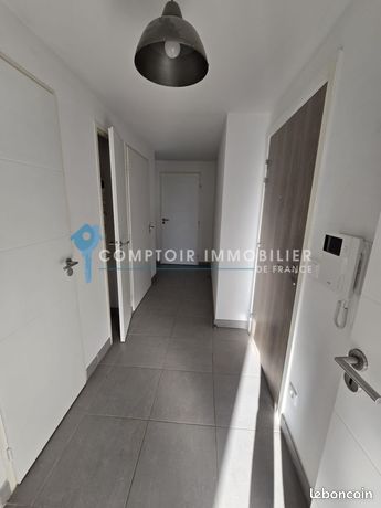 https://img.leboncoin.fr/api/v1/lbcpb1/images/27/7f/2d/277f2dff38dfd46e7d5b3009c97956e821d12ec8.jpg?rule=ad-image