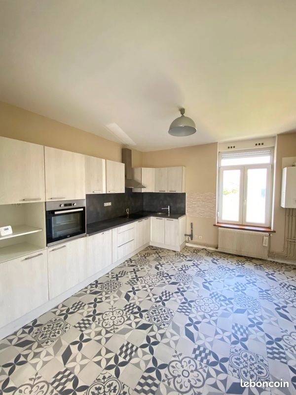 Appartement 3 pièces 70 m² · à Boulogne-sur-Mer · 70 m² · 600 €
