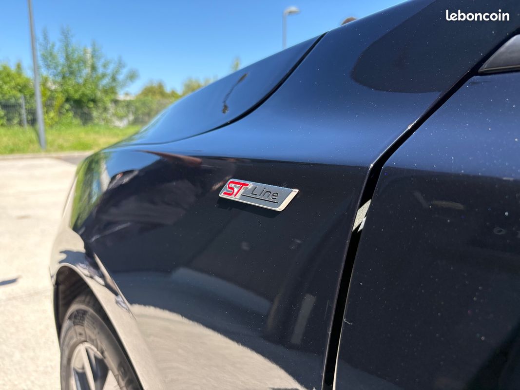 FORD FOCUS 1.0 Flexifuel 125 SS mHEV ST-Line Design / Park Assist / Caméras de recul / Sièges Chauffant / App (image 31)