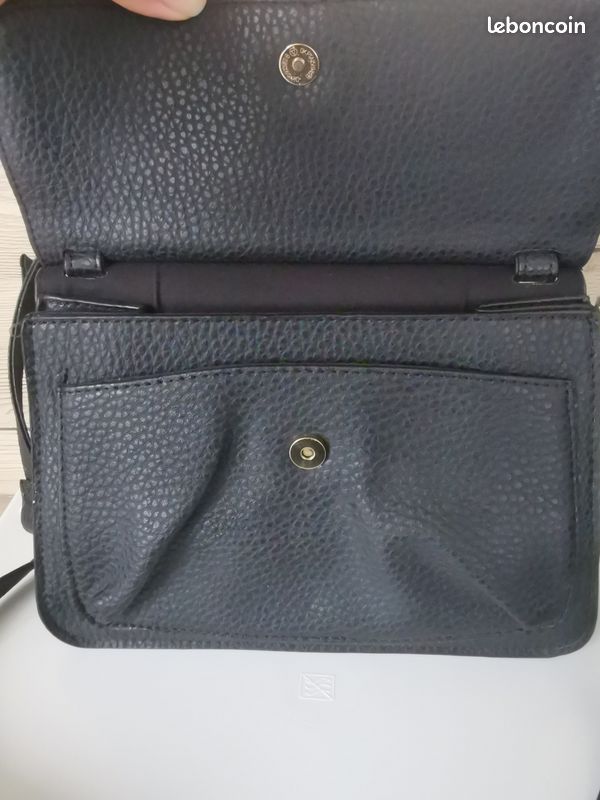 Petit sac noir bandoulière (image 6)