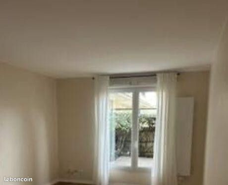 Appartement 1 pièce 25 m² · à Rueil-Malmaison · 25 m² · 930 €/mois