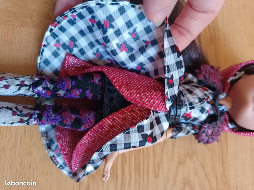 Poupée Ever After High Cerise Hood (image 5)