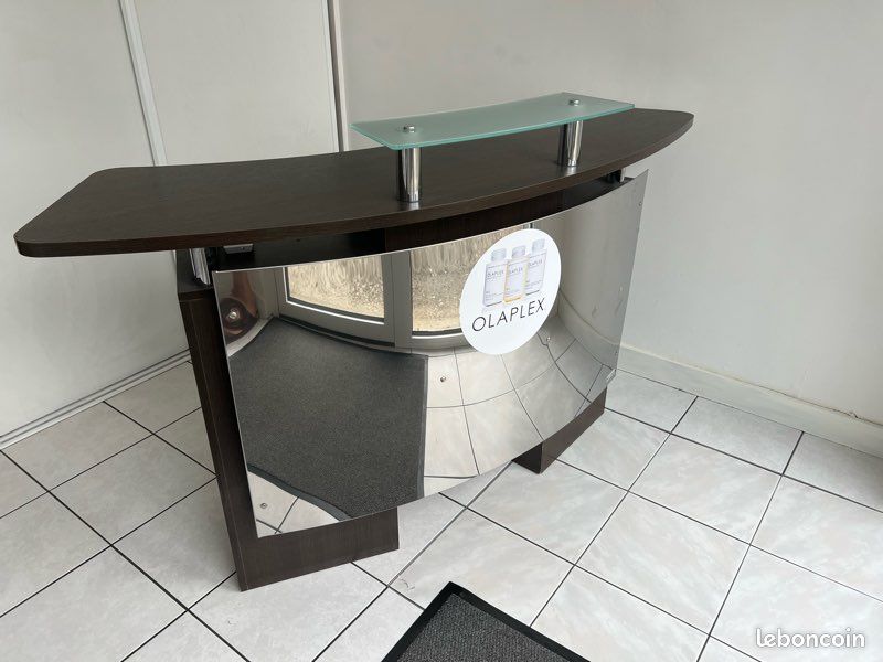 Comptoir d’accueil (image 1)