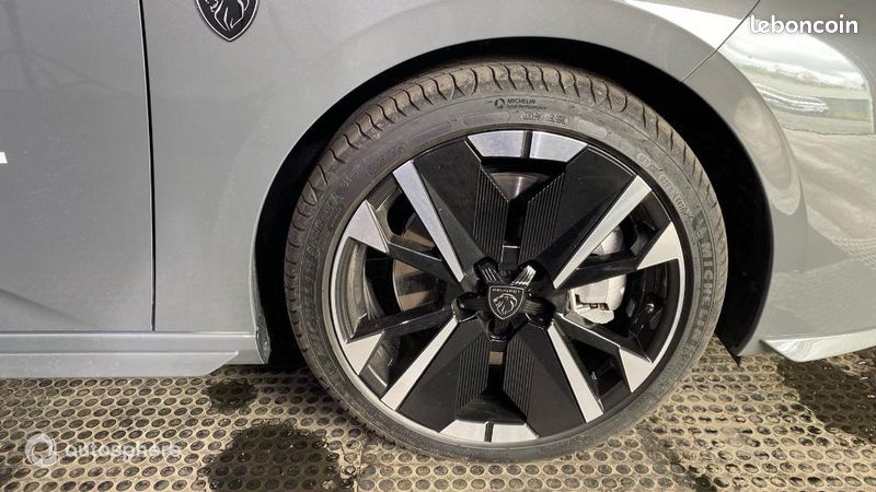 Peugeot 308 Plug-In Hybrid 195ch GT Exclusive e-DCS7 (image 20)