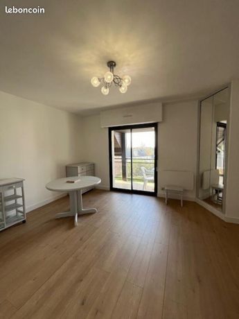 Studio 1 pièce 25 m²