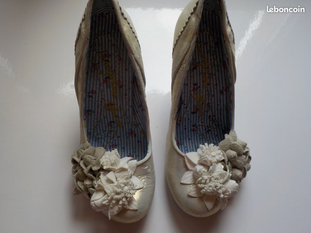 Superbes élégants , originaux et NEUFS jamais portés escarpins IRREGULAR CHOICE pointure 37 (image 3)