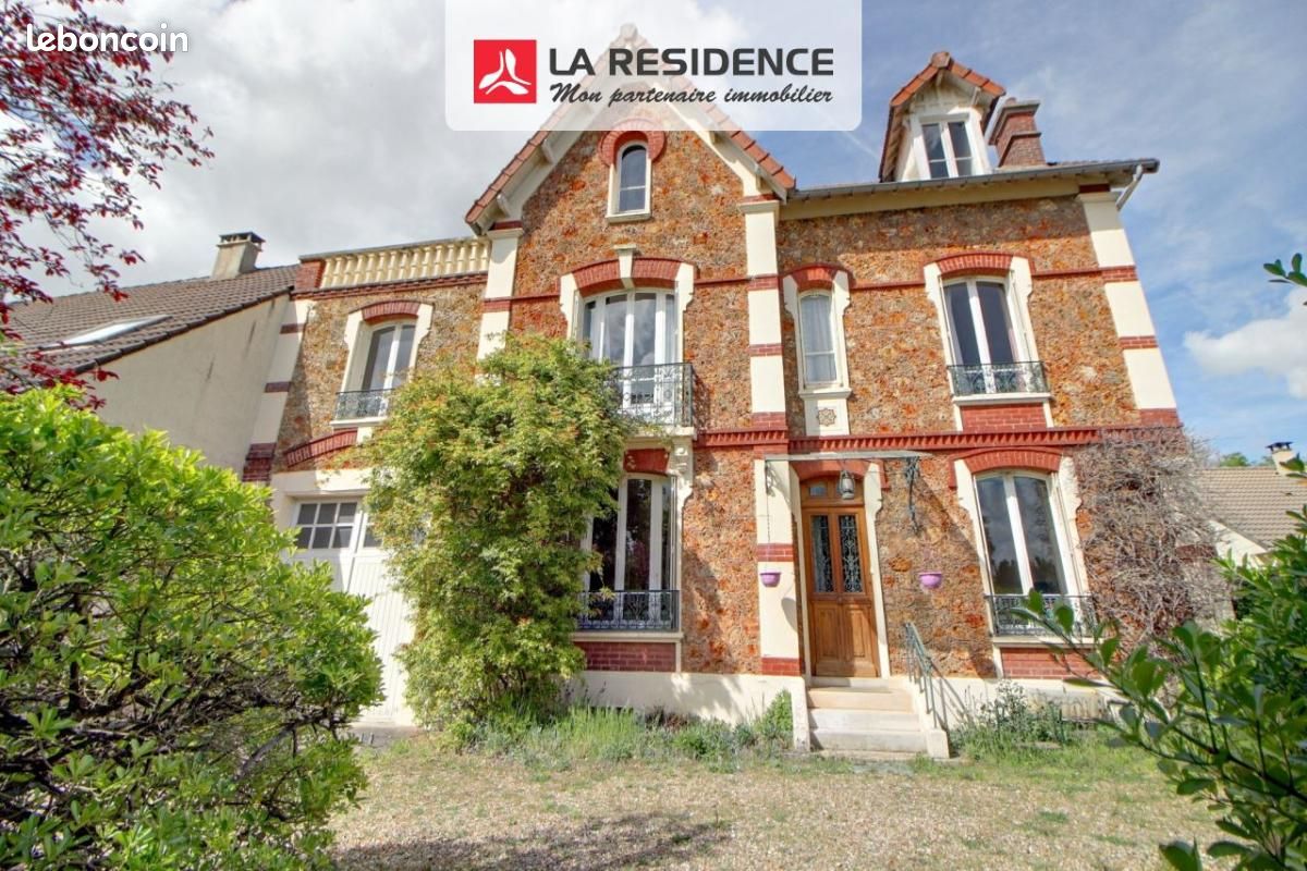 Maison 11 pièces 165 m² · à Gargenville · 165 m² · 455 000 €