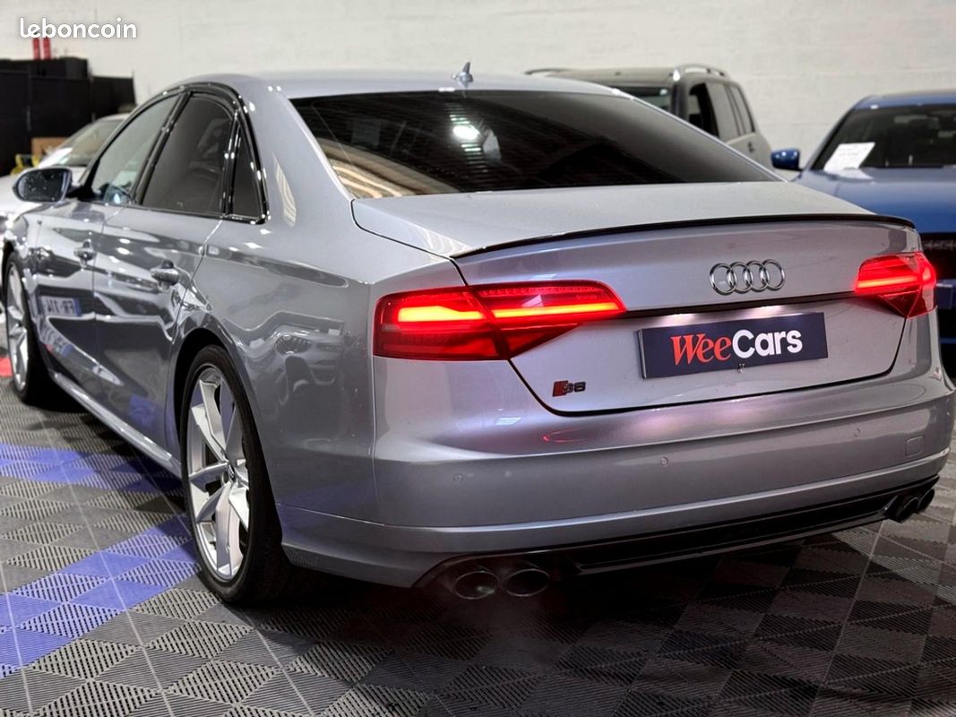 AUDI S8 PLUS 4.0 V8 TFSI 605 QUATTRO TIPTRONIC BVA - Toit ouvrant & Céramiques (image 13)