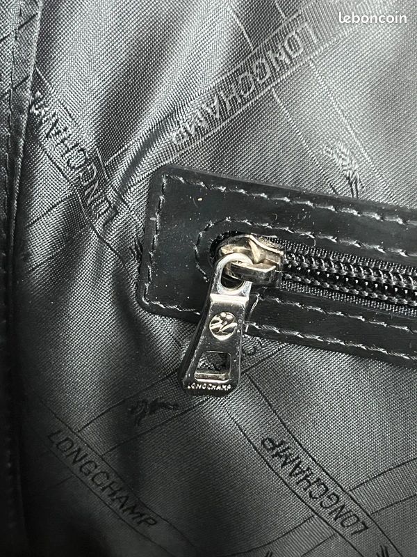 Longchamp Roseau 808 - Sac à main cabas porté épaule ou bandoulière en cuir vernis noir (image 8)