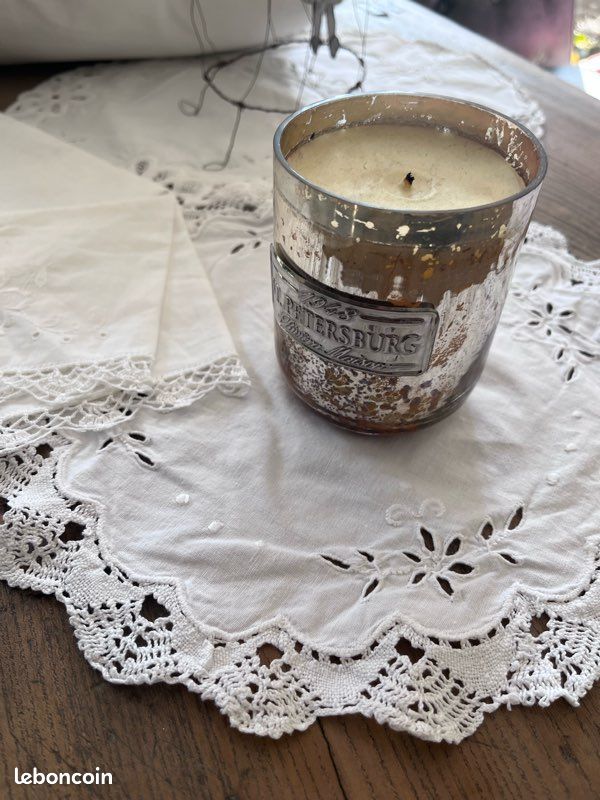 Napperon Ancien Crocheté - Linge Vintage Fait Main - Beige Coton - Occasion