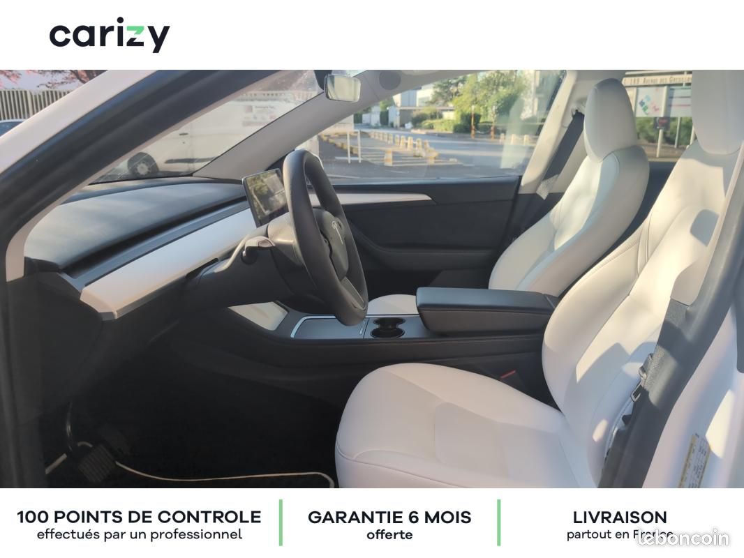Tesla Model Y Standard RWD (image 17)