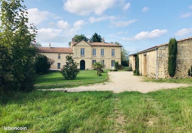Propriété 9 pièces 300 m²