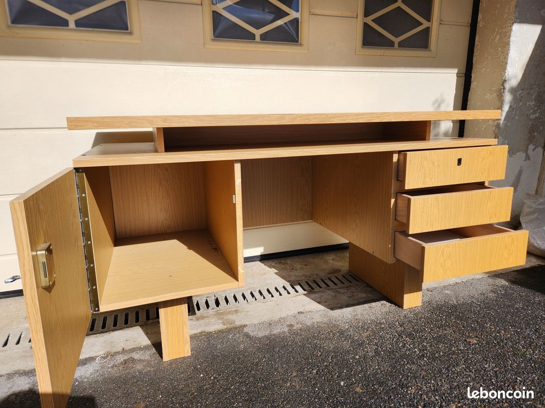 Bureau en bois (image 2)
