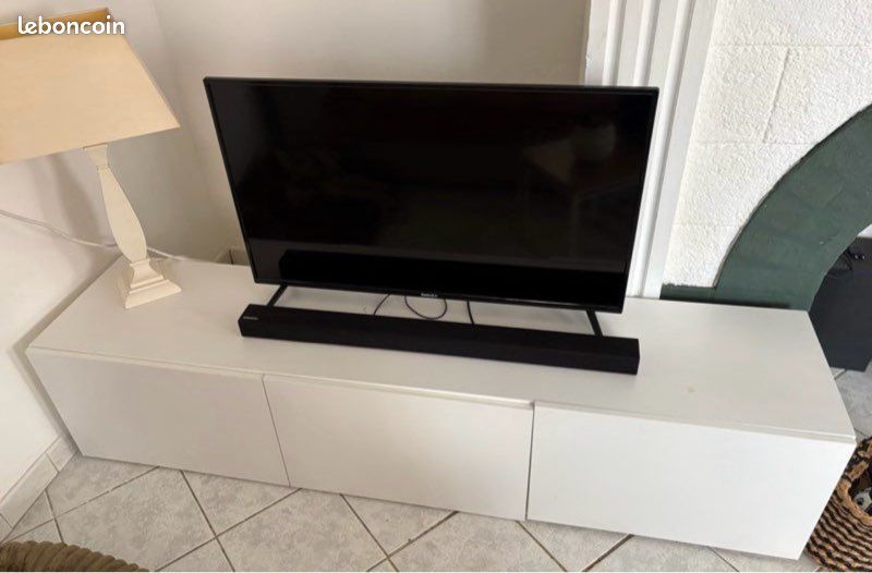 Meuble télé ikea (image 1)