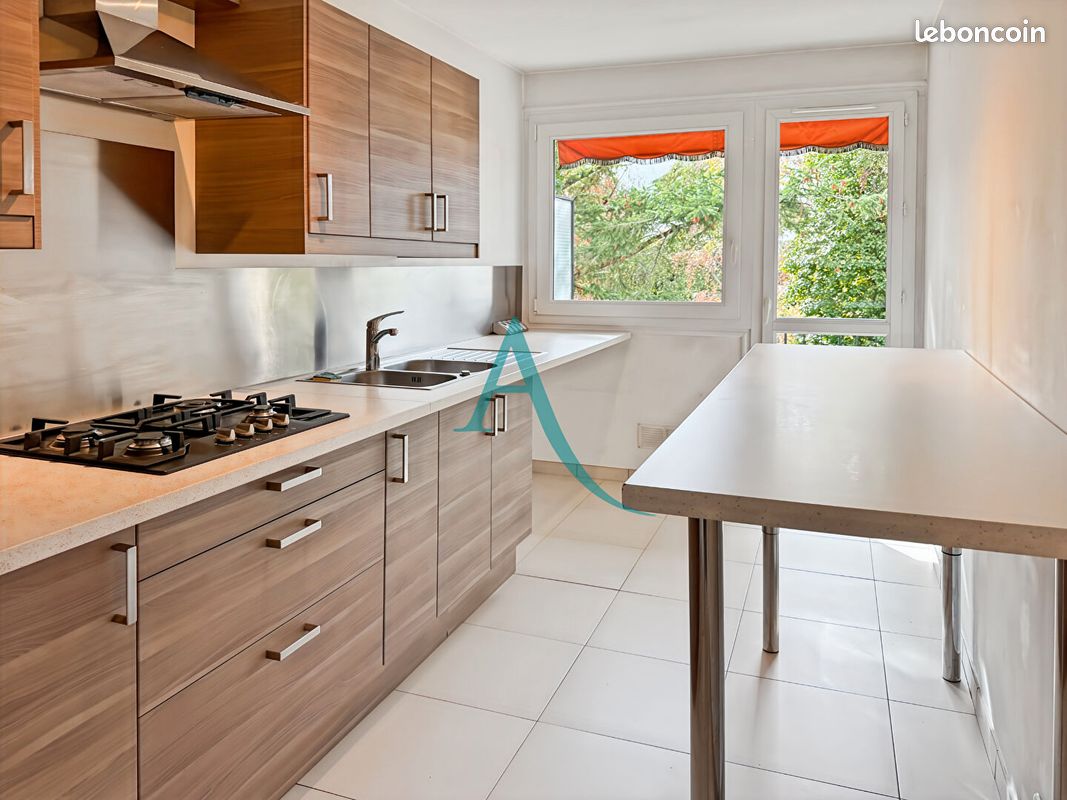 Appartement 5 pièces 94 m² · à Mennecy · 94 m² · 229 000 €