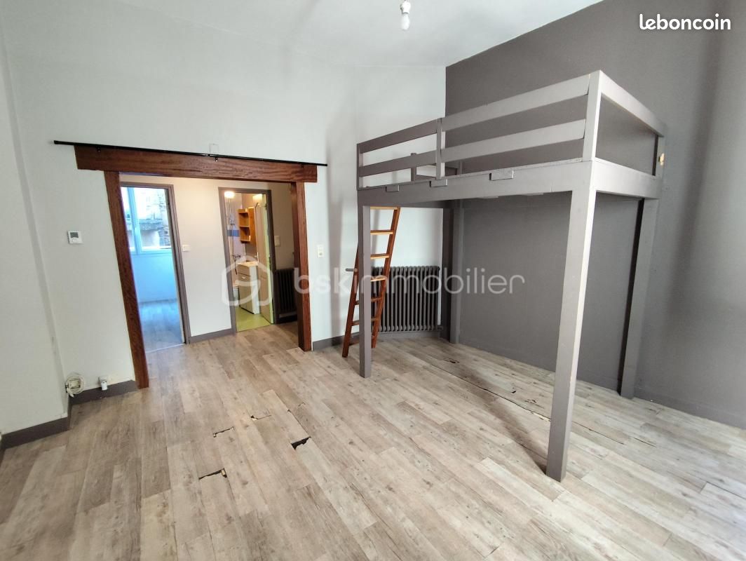 Appartement 2 pièces 33 m² · à Fougères · 33 m² · 64 000 €