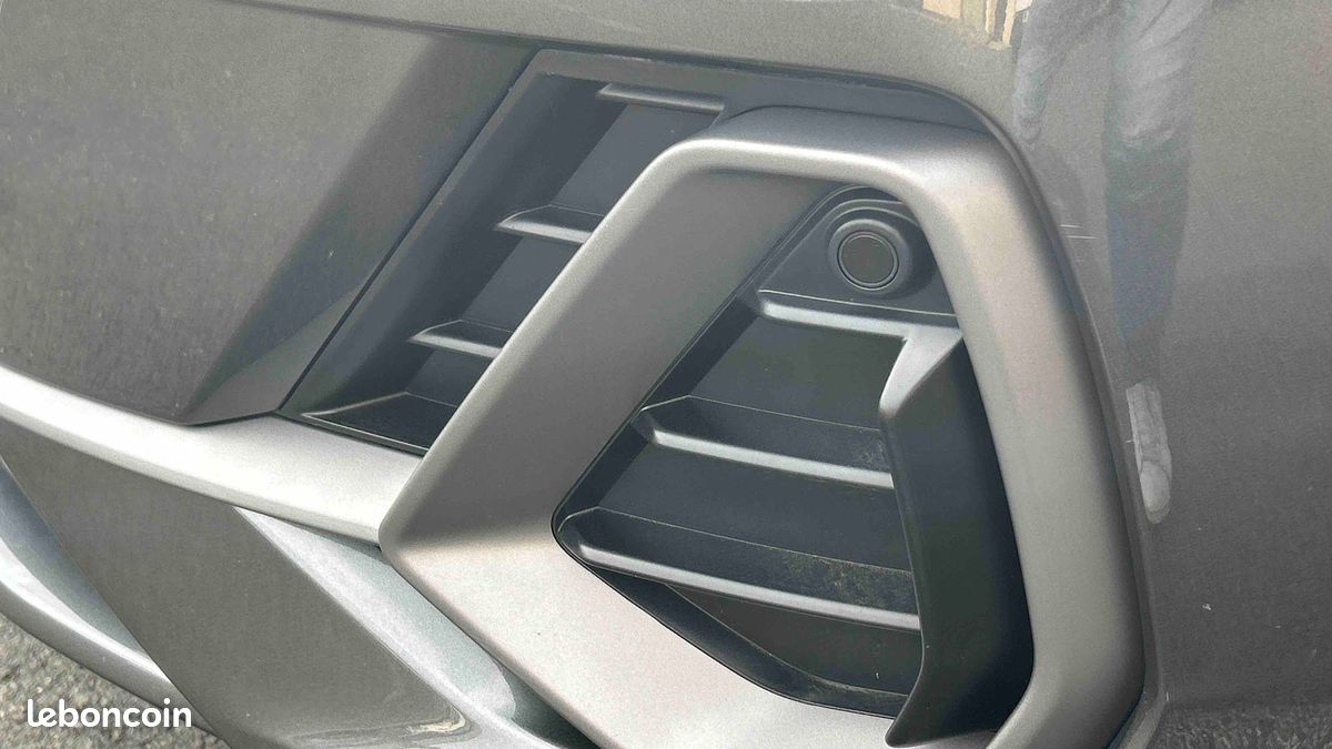 AUDI Q3 TDI 150 ch S tronic 7 S line (image 30)
