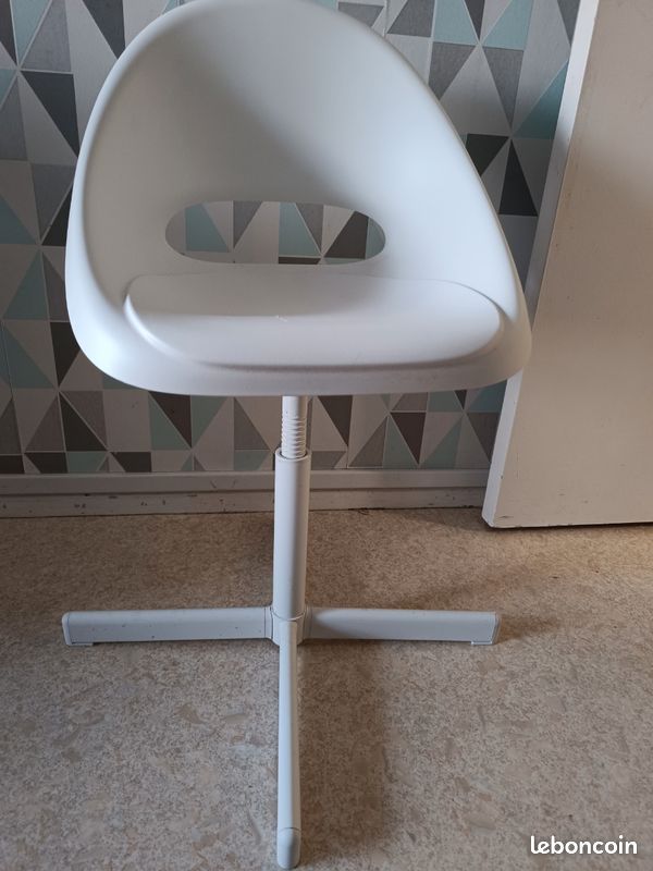 Chaise de bureau enfant Ikea (image 1)