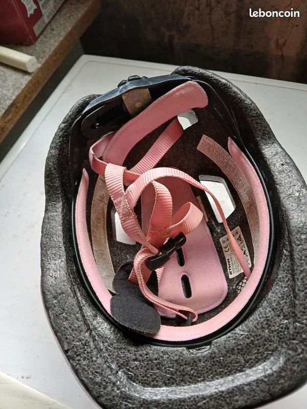 Panier et casque vélo (image 4)