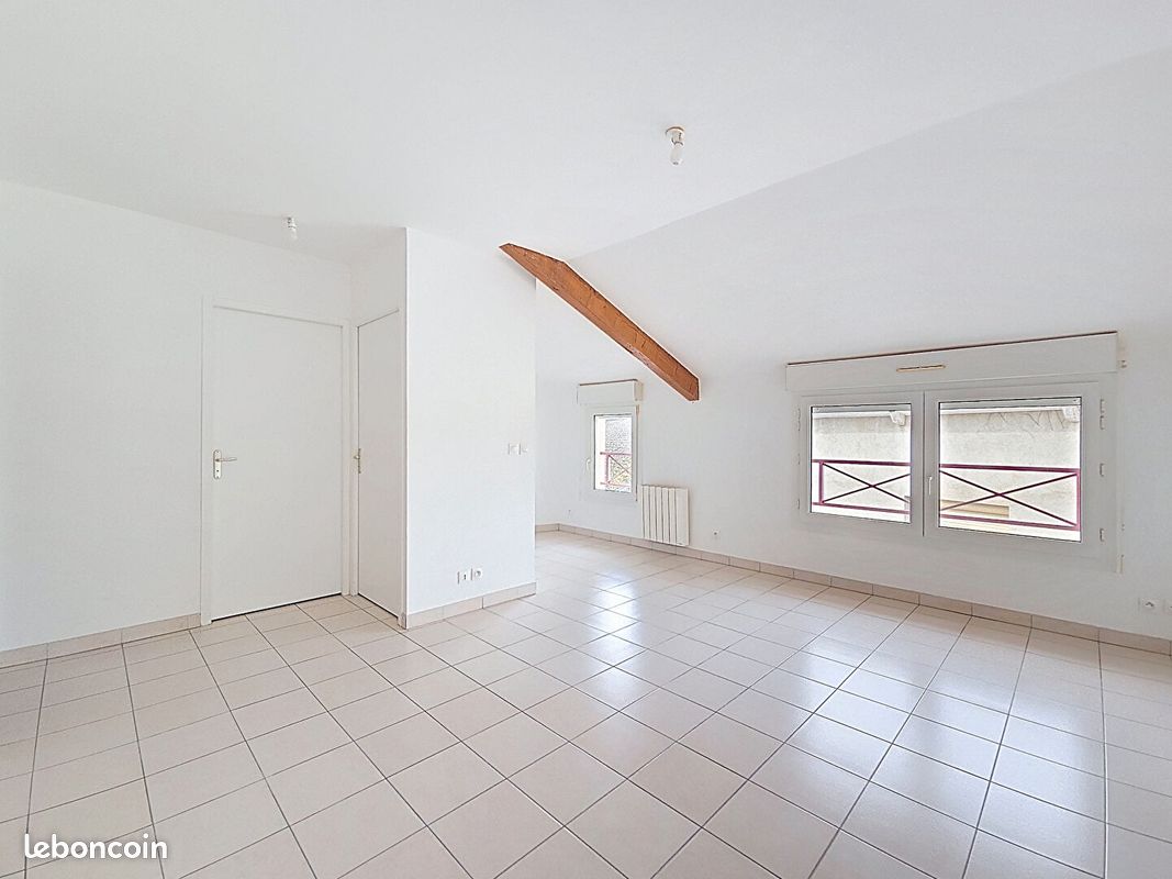 Appartement 1 pièce 26 m² · à Vonnas · 26 m² · 335 €/mois