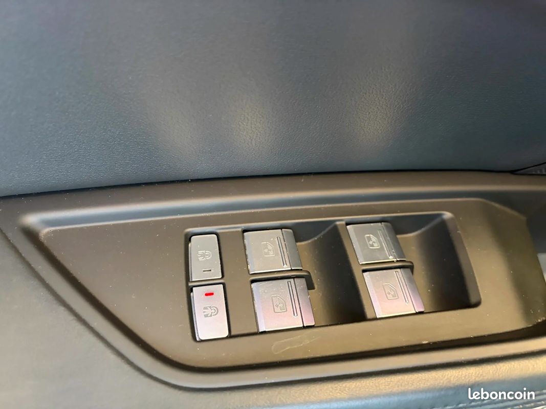 AUDI E-TRON 55 quattro 408 ch Avus Extended / Garantie Batterie 8 ans / Garantie Constructeur 7 ans (image 19)