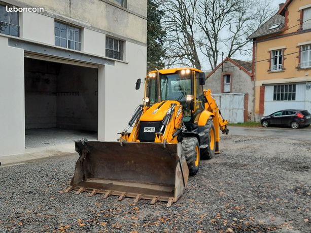 Trouvez Votre Tractopelle Occasion Agriaffaire Idéale : Guide Complet