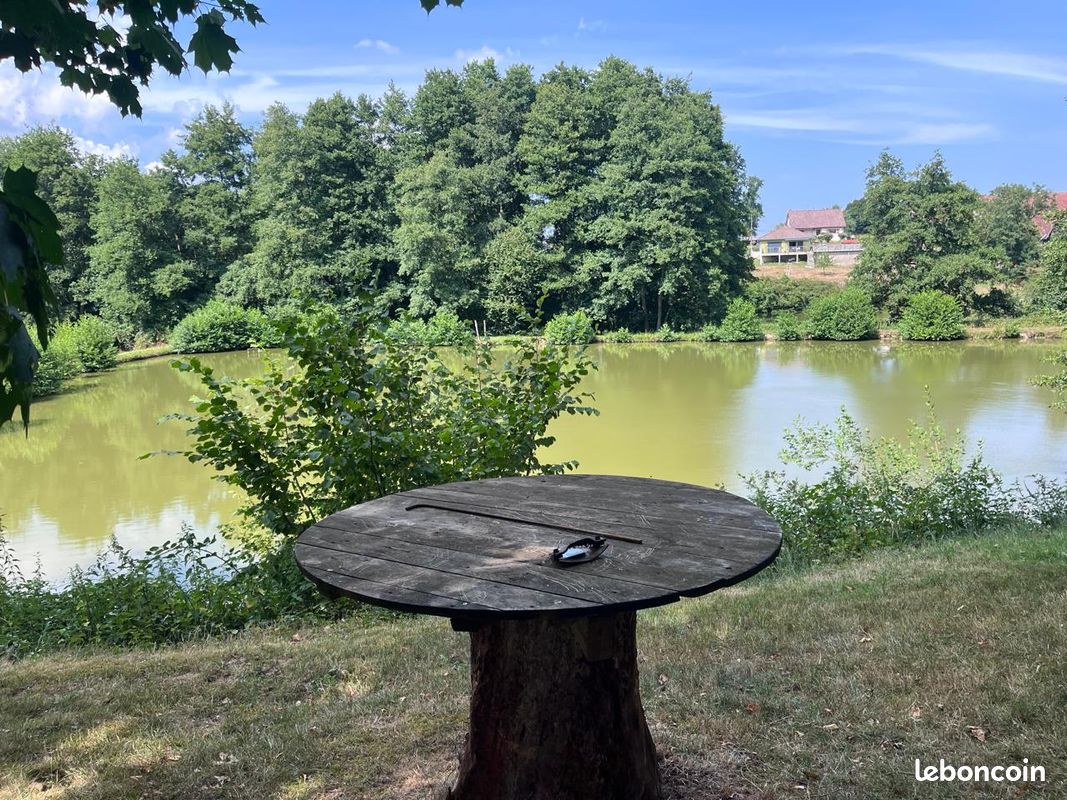 Etang · à Boron · 40 000 €
