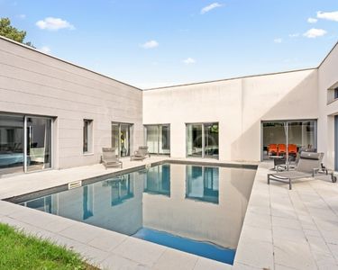Maison 1 050 000 € - 223 m²