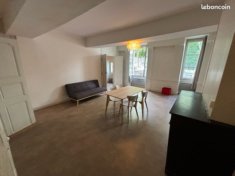 Appartement 3 pièces 75 m² · à Grenoble · 75 m² · 1 100 €
