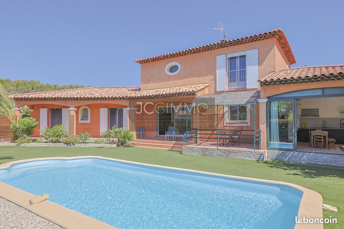 Villa 5 pièces 170 m²