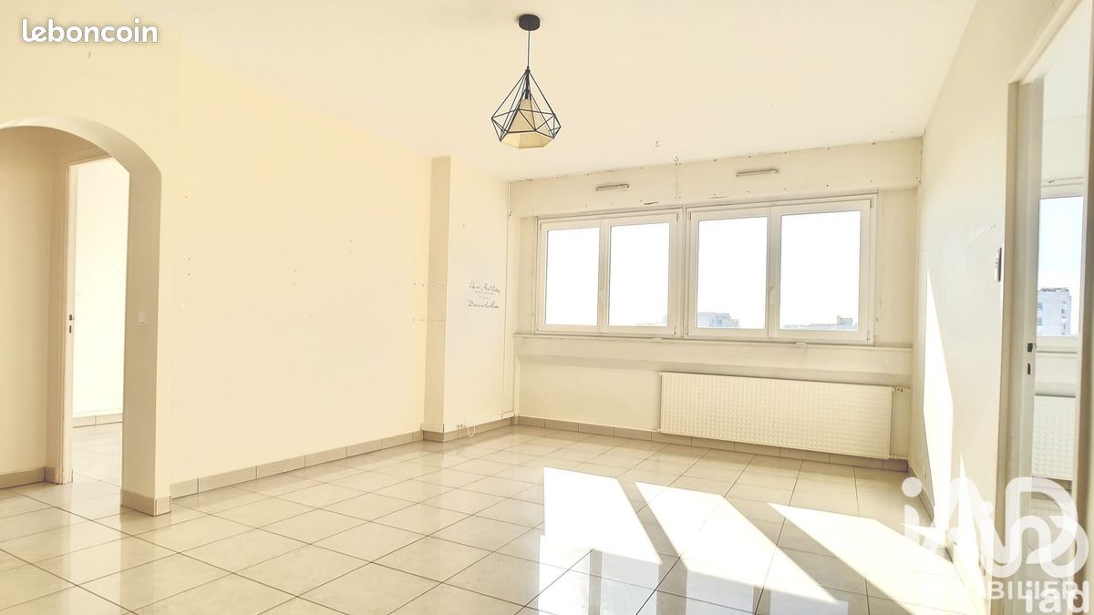 Appartement 3 pièces 69 m² · à Courbevoie · 69 m² · 1 632 €/mois