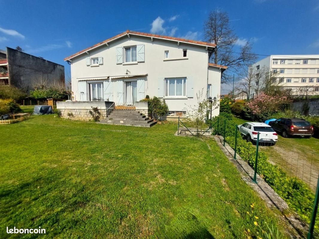 Maison 6 pièces 218 m² · à Saint-Gaudens · 218 m² · 276 000 €