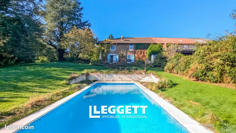 Maison 6 pièces 203 m²