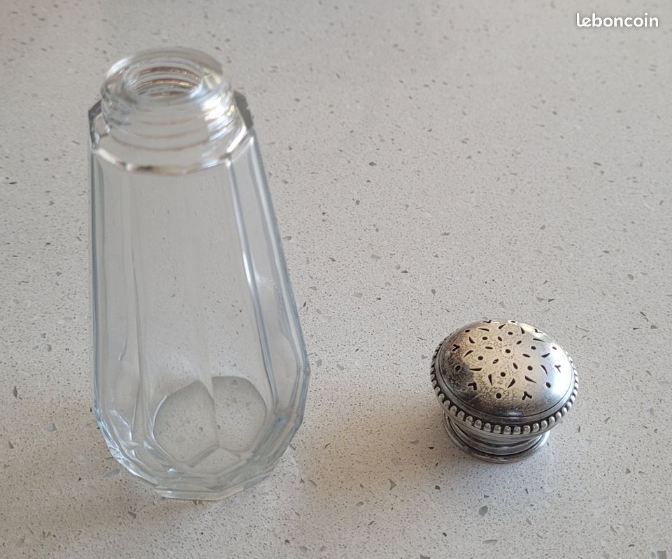 Saupoudreuse / sucrier ancien verre et métal argenté - Arts de la table