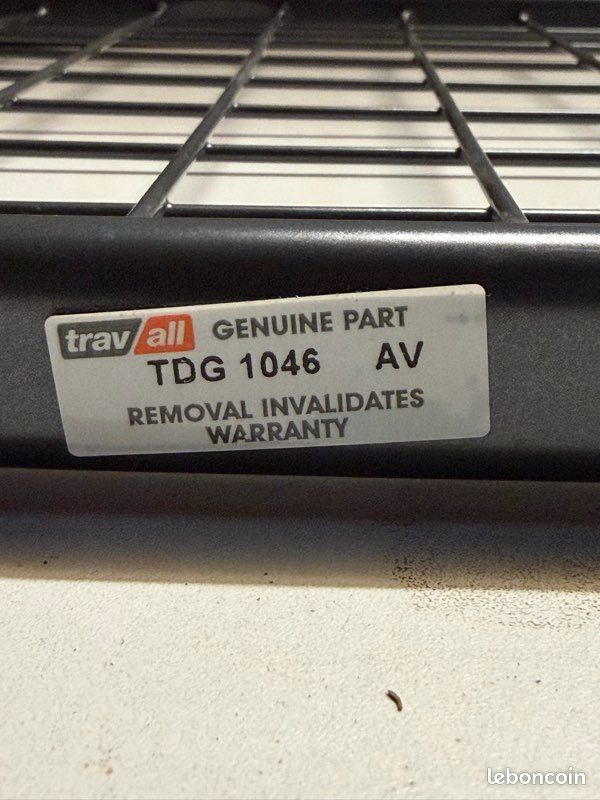 Grille de séparation Travall TDG1046 Mercedes ML W164 (2005-2011) (image 3)