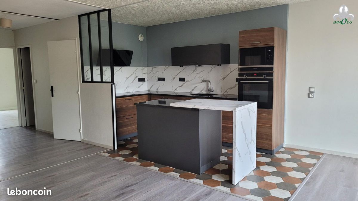 Appartement 4 pièces 80 m² · à Longvic · 80 m² · 910 €
