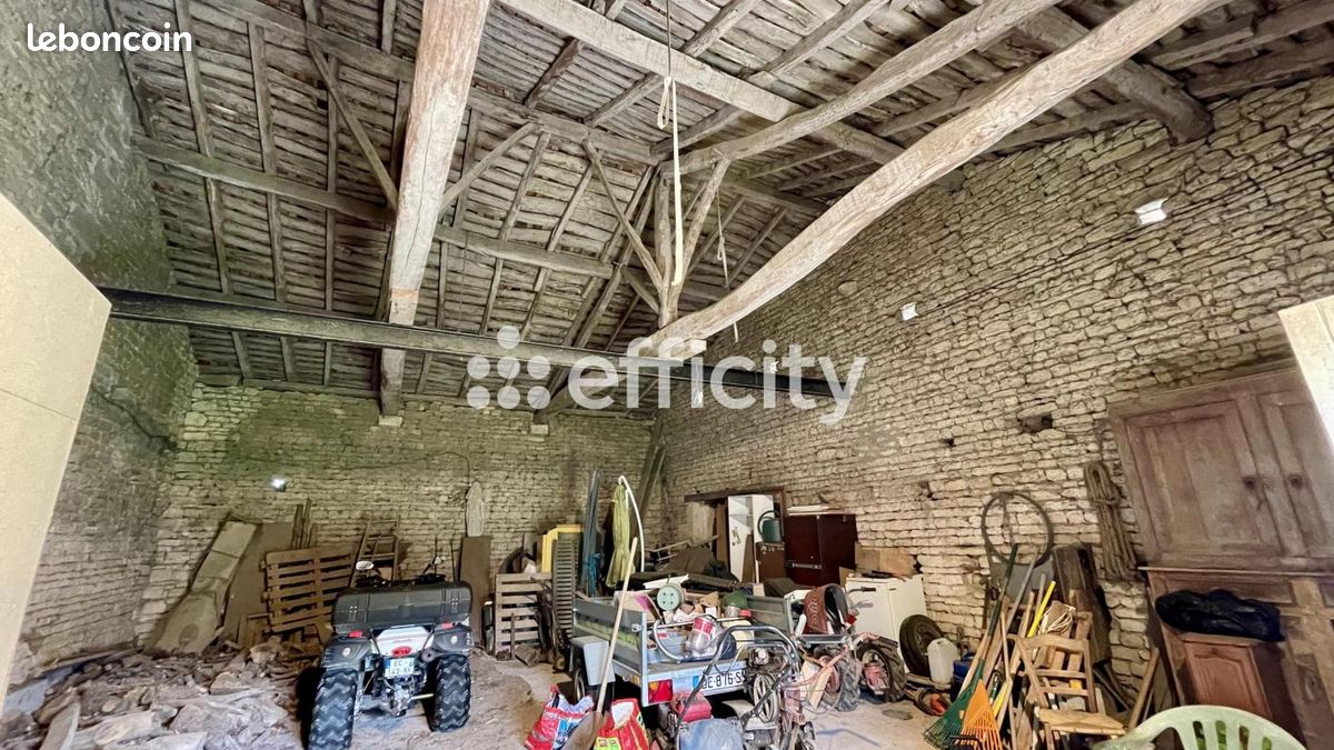 Maison 9 pièces 196 m² - Champniers 16430 (image principale 15)