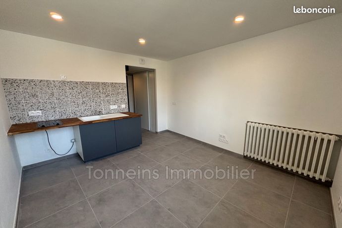 Studio 1 pièce 18 m²