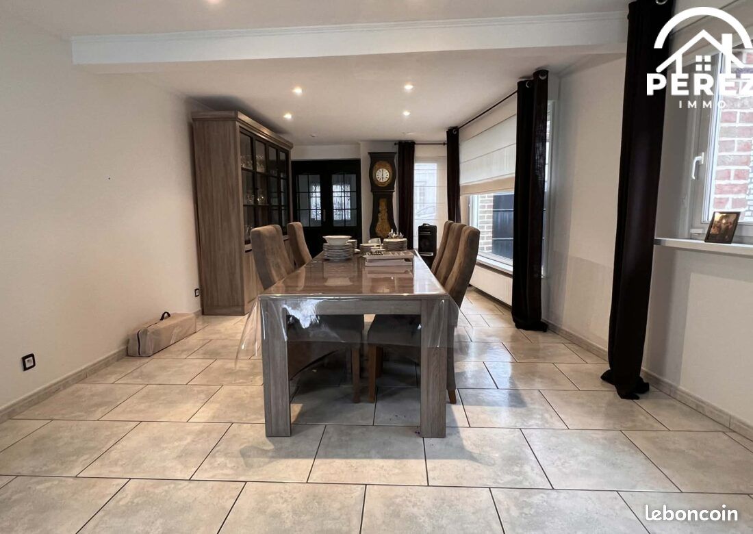 Maison 8 pièces 202 m² · à Wervicq-Sud · 202 m² · 315 000 €