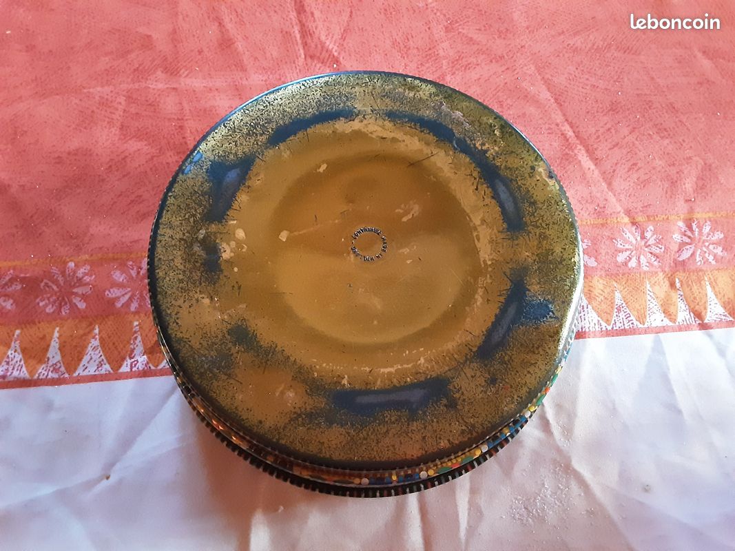 Boîte metal repoussé, perlée,vintage (image 5)